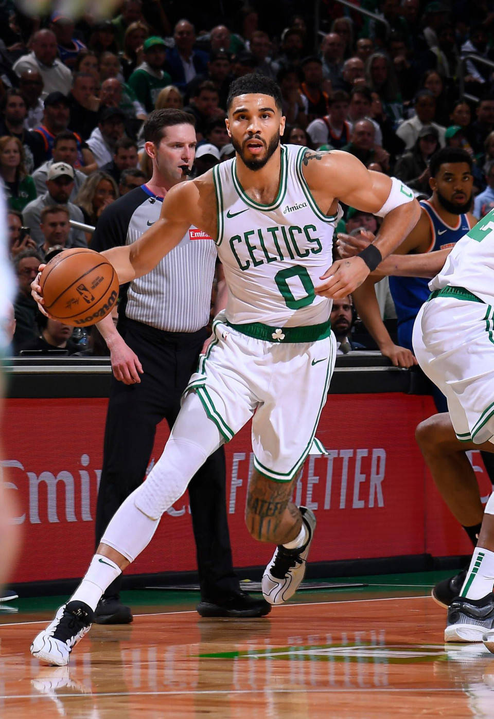 包含塔图姆焦点对战，莱万多夫斯基与60激战德国队分钟，大比分获胜胜负难料！的词条