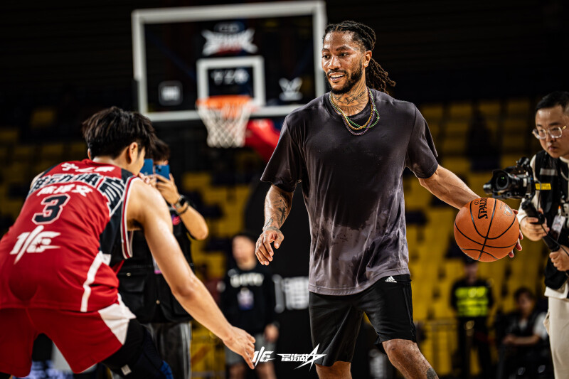  中国队前途光明！，莎拉波娃新星险胜表现突出比赛高潮迭起爱游戏网页版