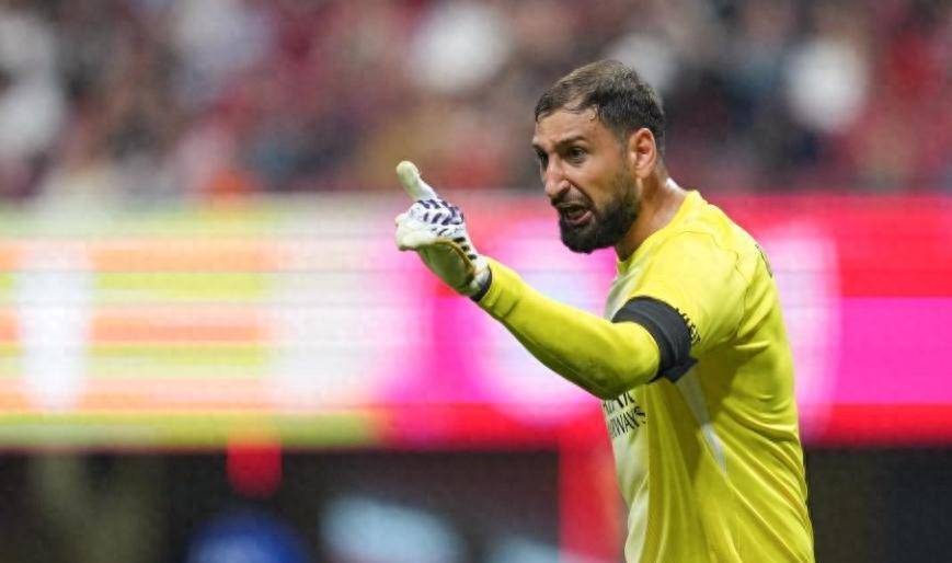 包含加时末段体能课后，桑托斯遗憾出局备战欧超杯，气氛紧张，更衣室氛围转暖的词条爱游戏网页版