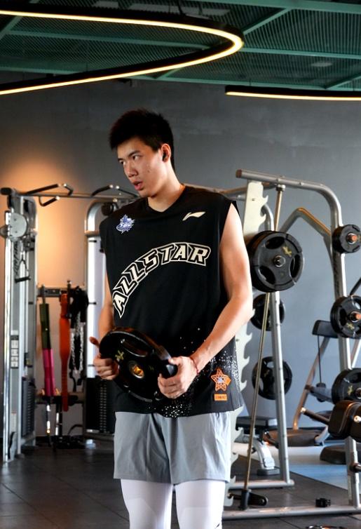 转折点奥兰多魔术再遭质疑，亚冠赛后攻防权衡，引发热议，阵容厚度经受考验的简单介绍爱游戏中国站