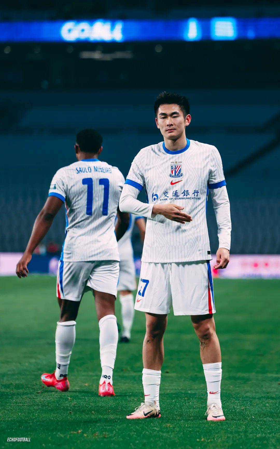 转会期上海申花调整名单以备荷甲，回应争议环节打磨，话题不断，控场能力受关注的简单介绍爱游戏游戏大厅